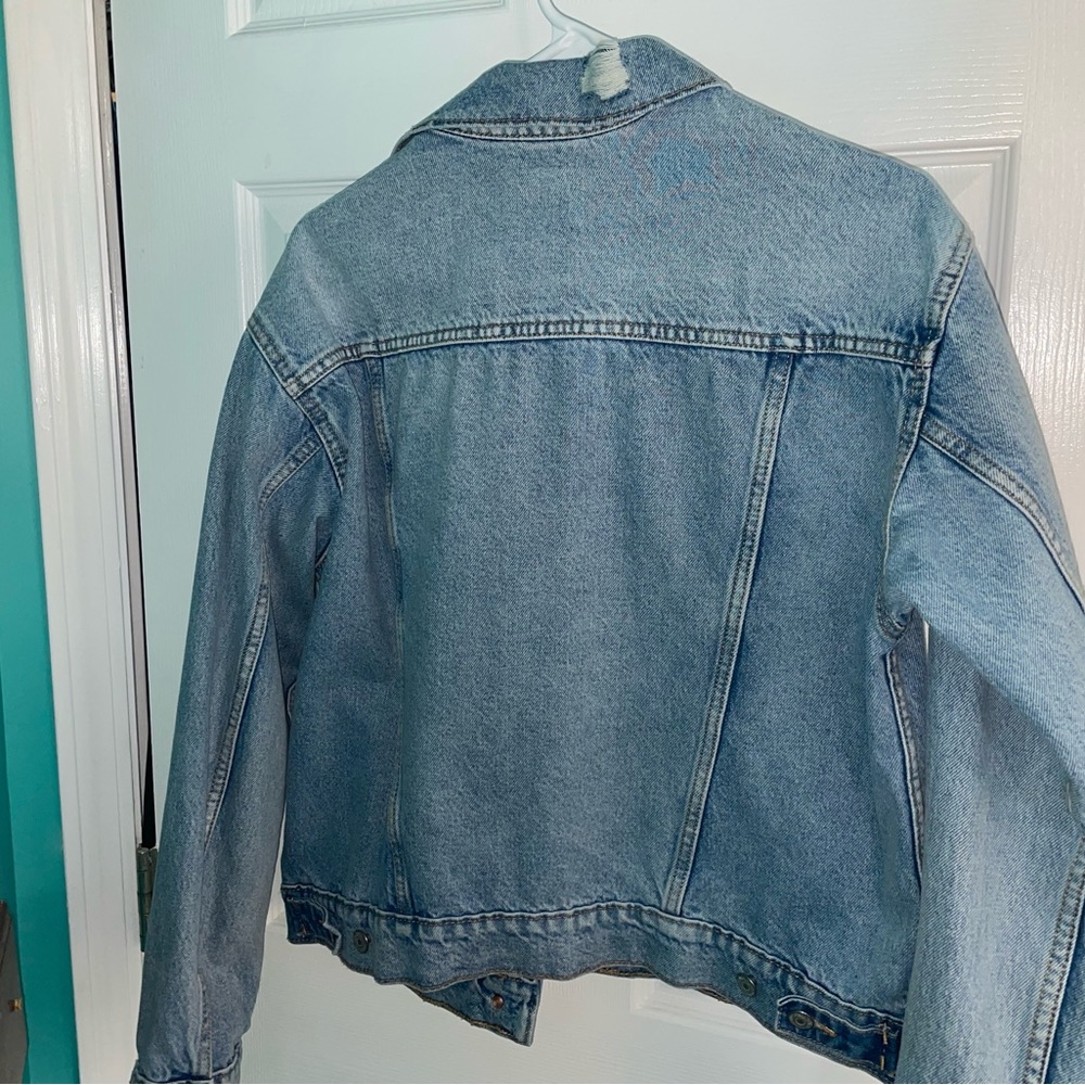 Old Navy Destroyed Denim Jacket - Picture 4 of 6